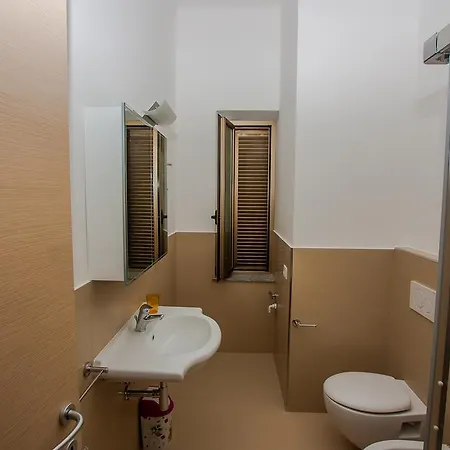 Lägenhet Via Del Mare