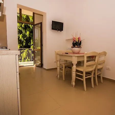 Via Del Mare Apartmán *